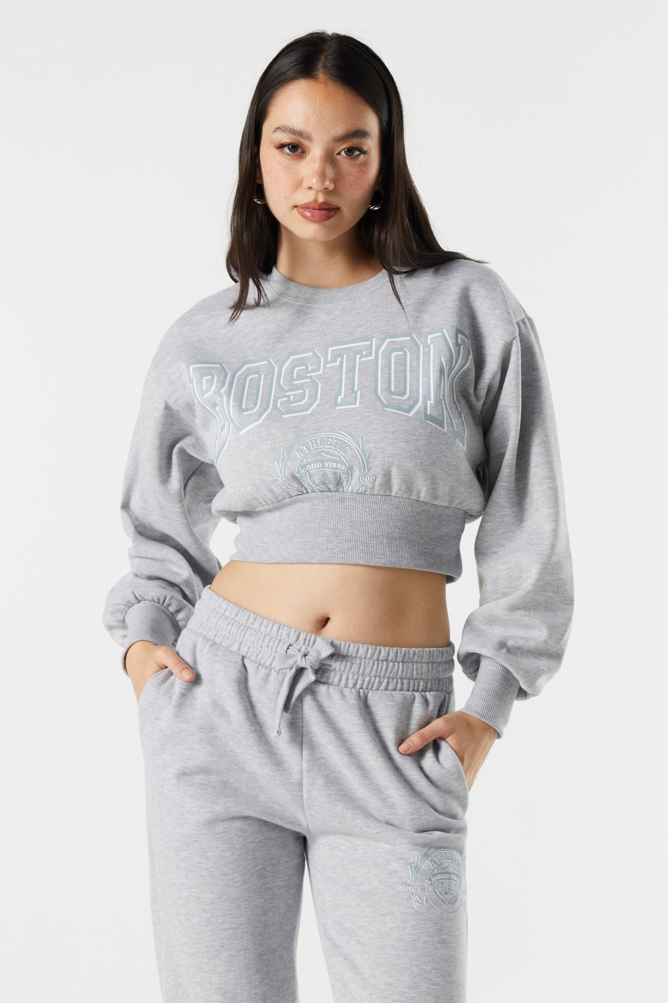 Boston Graphic Fleece Cropped Sweatshirt – Urban Planet