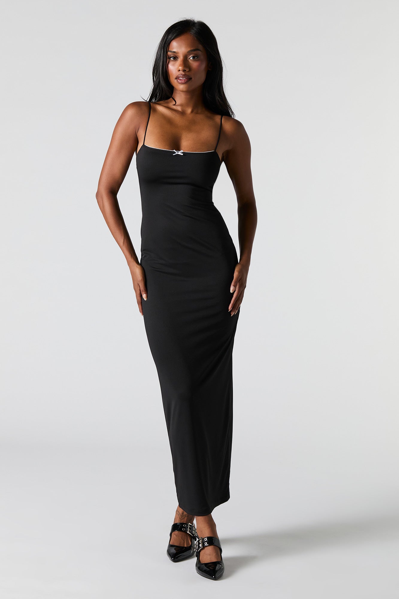 Dress Urban Planet Robe Robe Maxi En Dentelle Avec Liséré De