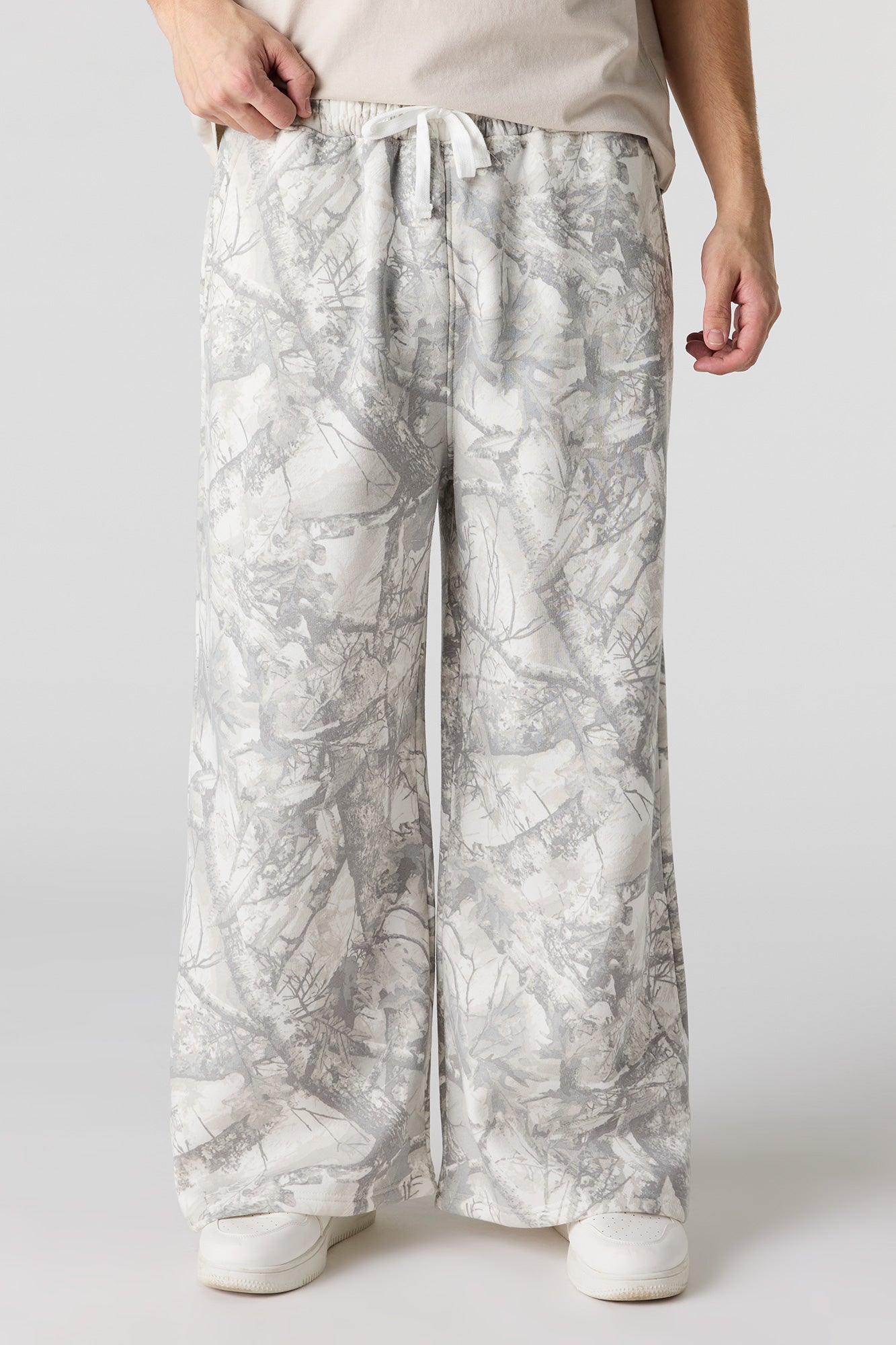 Fleece Ultra Wide Leg Sweatpant - Black / S