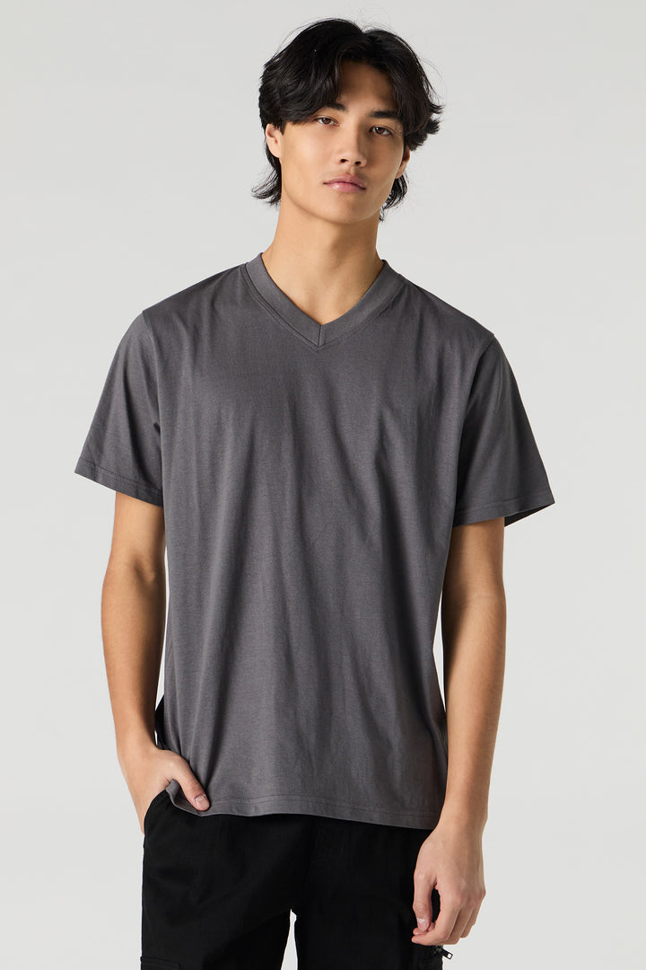 T-shirt uni à encolure en V