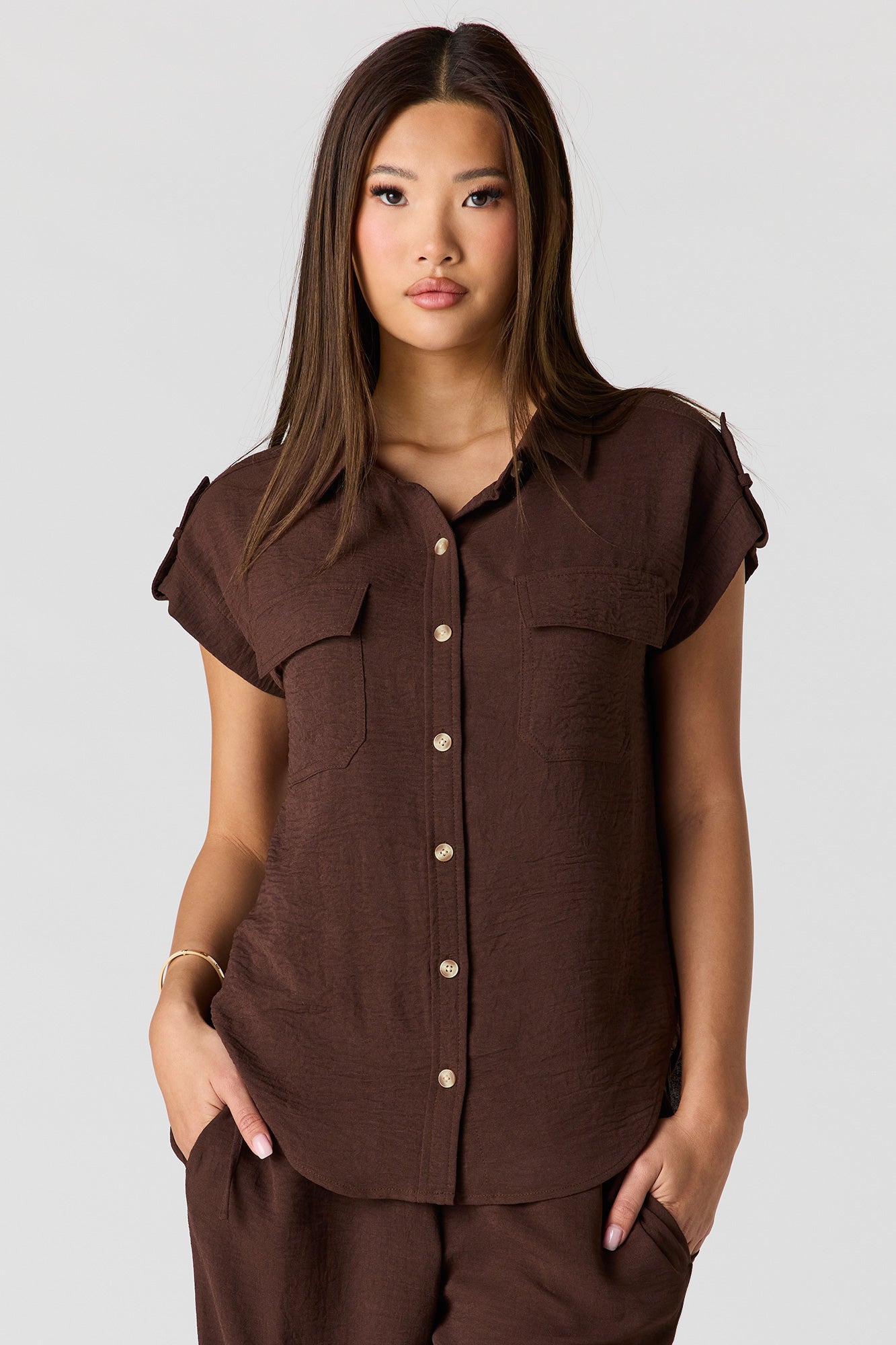 Haut boutonné sur le devant en lin LYLA / Chemise à manches courtes en lin / Vêtement fait main pour femme - Canada