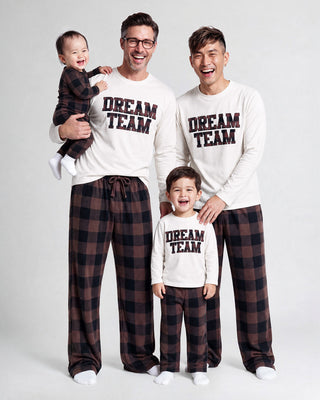 UP_Fammy-Jammies_Cabin