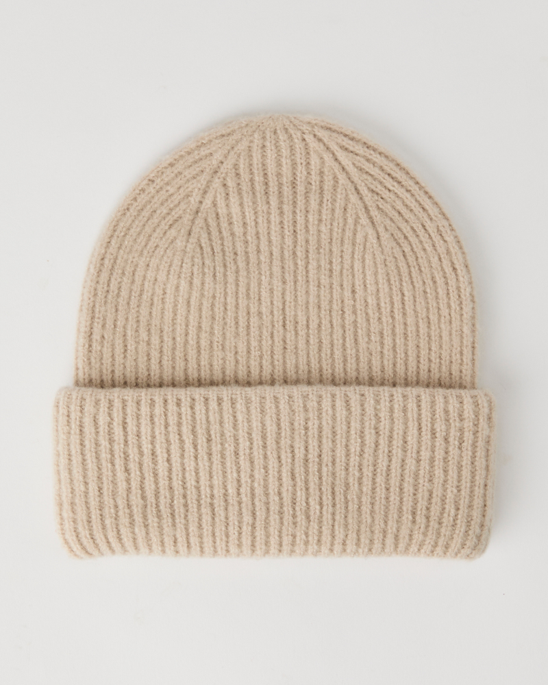up_womens-accessories_Beanies & Earmuffs