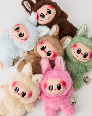 UP_Womens-Accessories_Keychains & Bag Charms