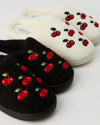 UP_Womens-Footwear_Slippers & Clogs