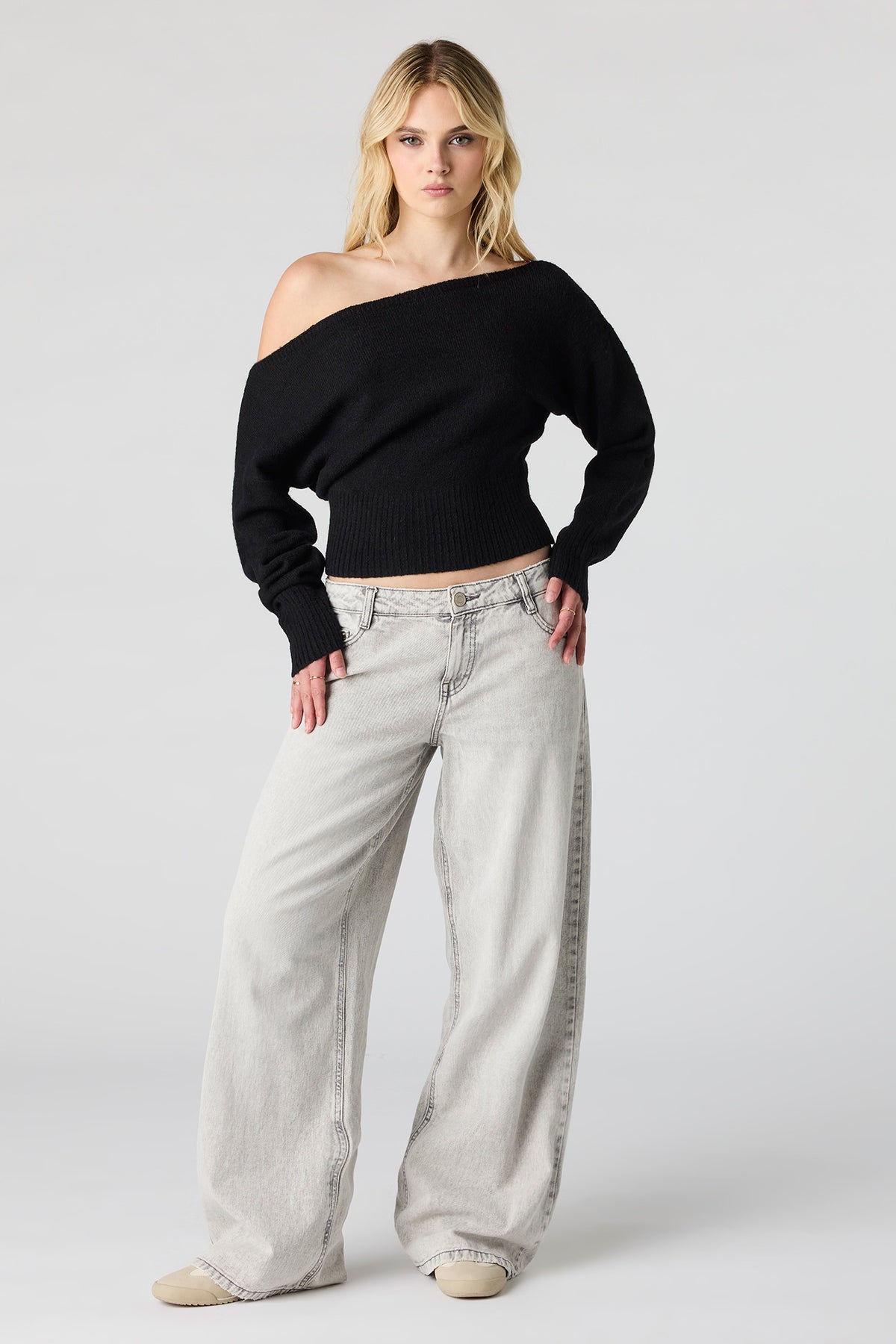 Alt View 3. Mossy Knit Boatneck Sweater - Black