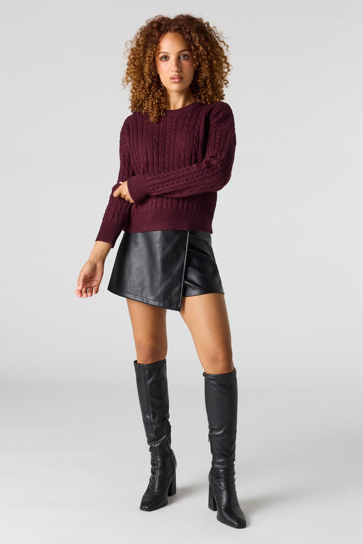 Alt View 3. Cable Knit Sweater - Burgundy