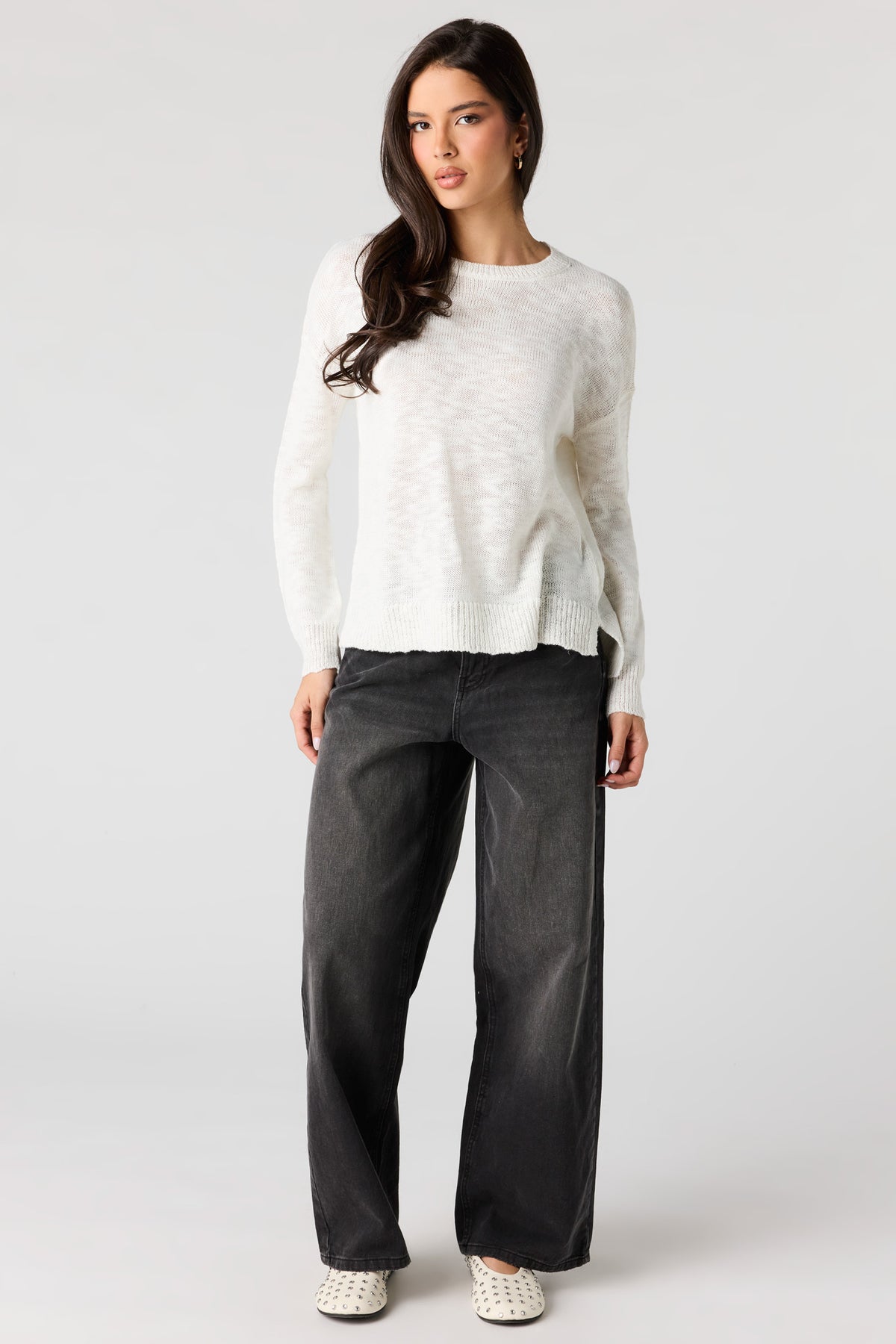 Alt View 3. Loose Fit Sweater - White