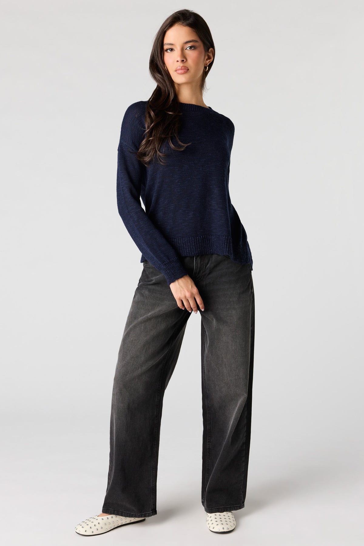 Alt View 3. Loose Fit Sweater - Navy