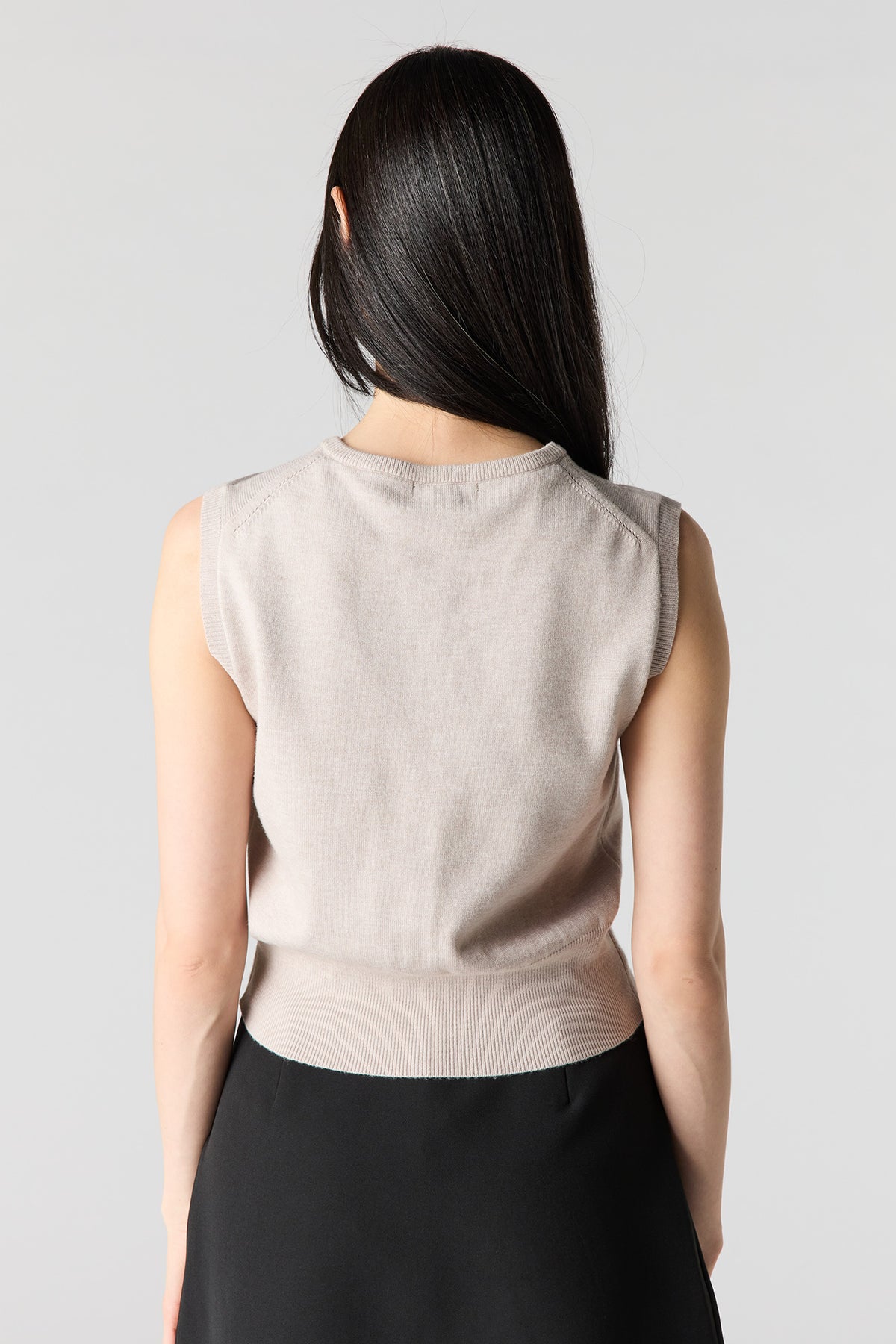 Vue alternative 2. Veste boutonnée en tricot
