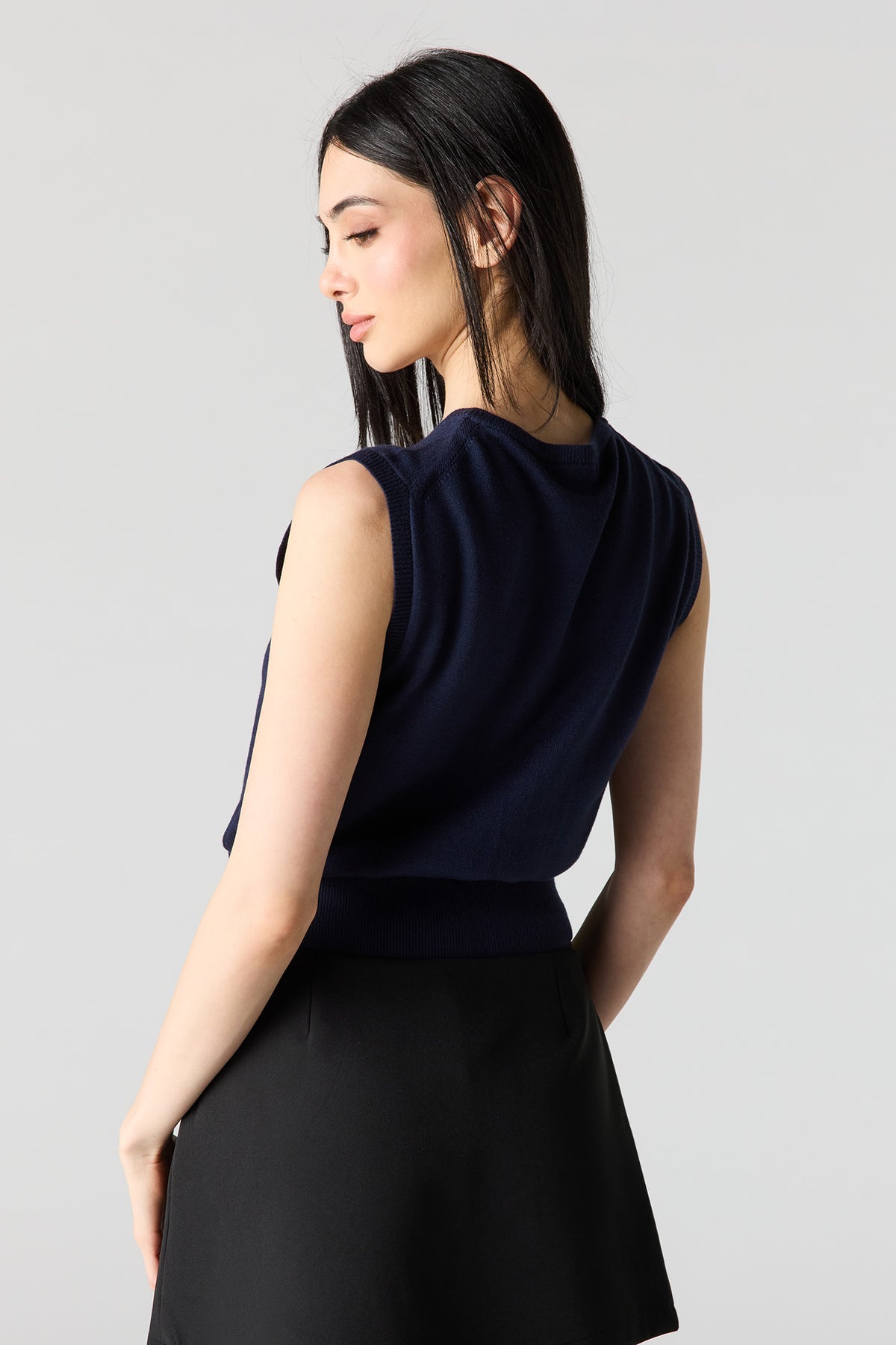 Vue alternative 2. Veste boutonnée en tricot