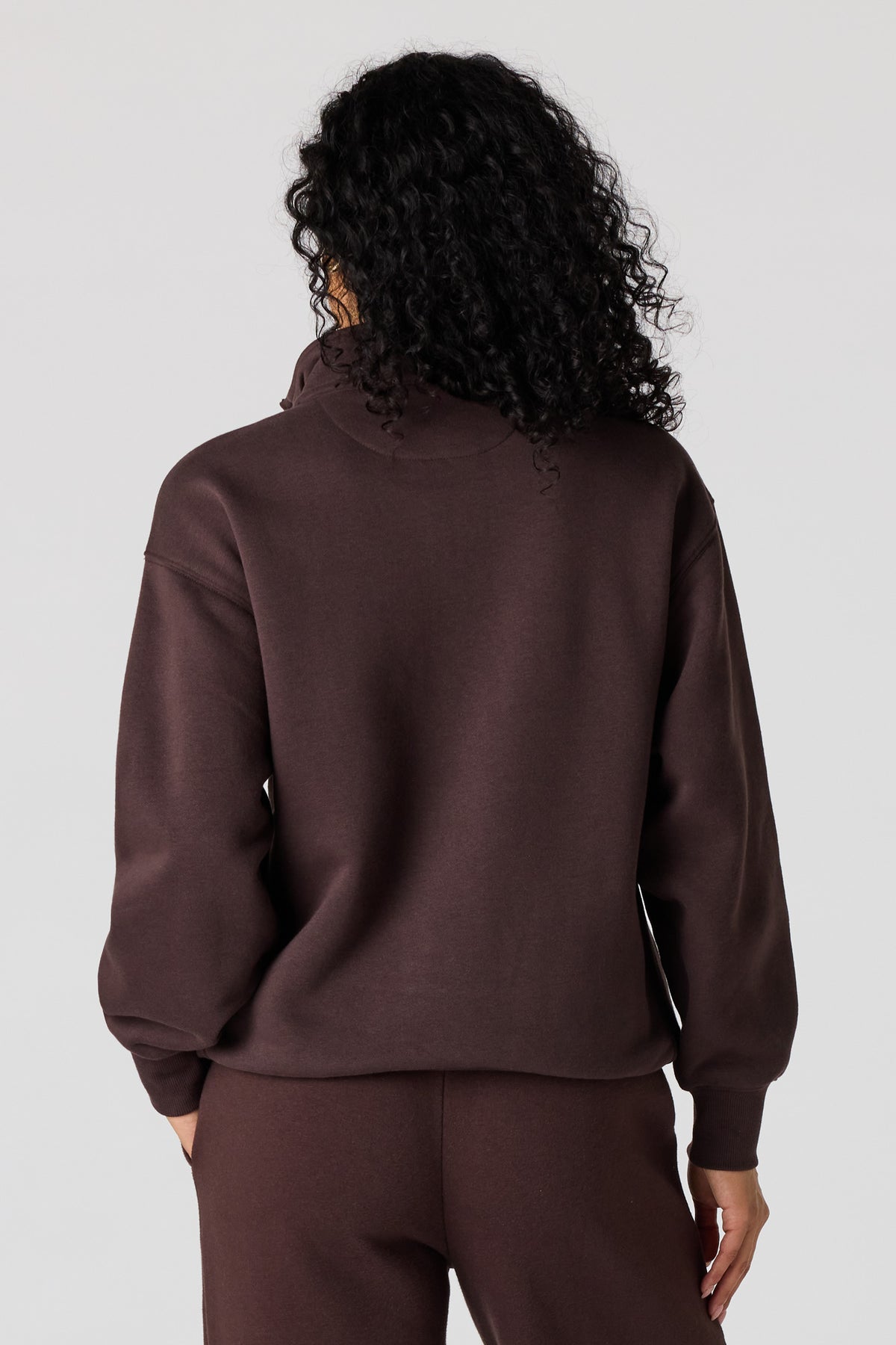 Vue alternative 2. Blouson de coupe garçonne en molleton supérieur avec demi-fermeture à glissière