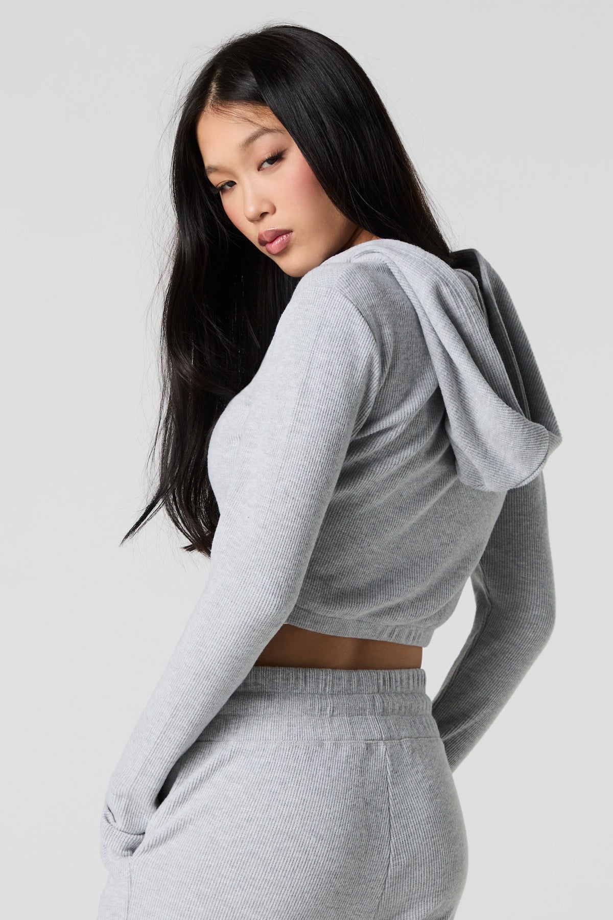 Alt View 2. Ribbed Fleece Zip-Up Cropped Hoodie - Heather Grey