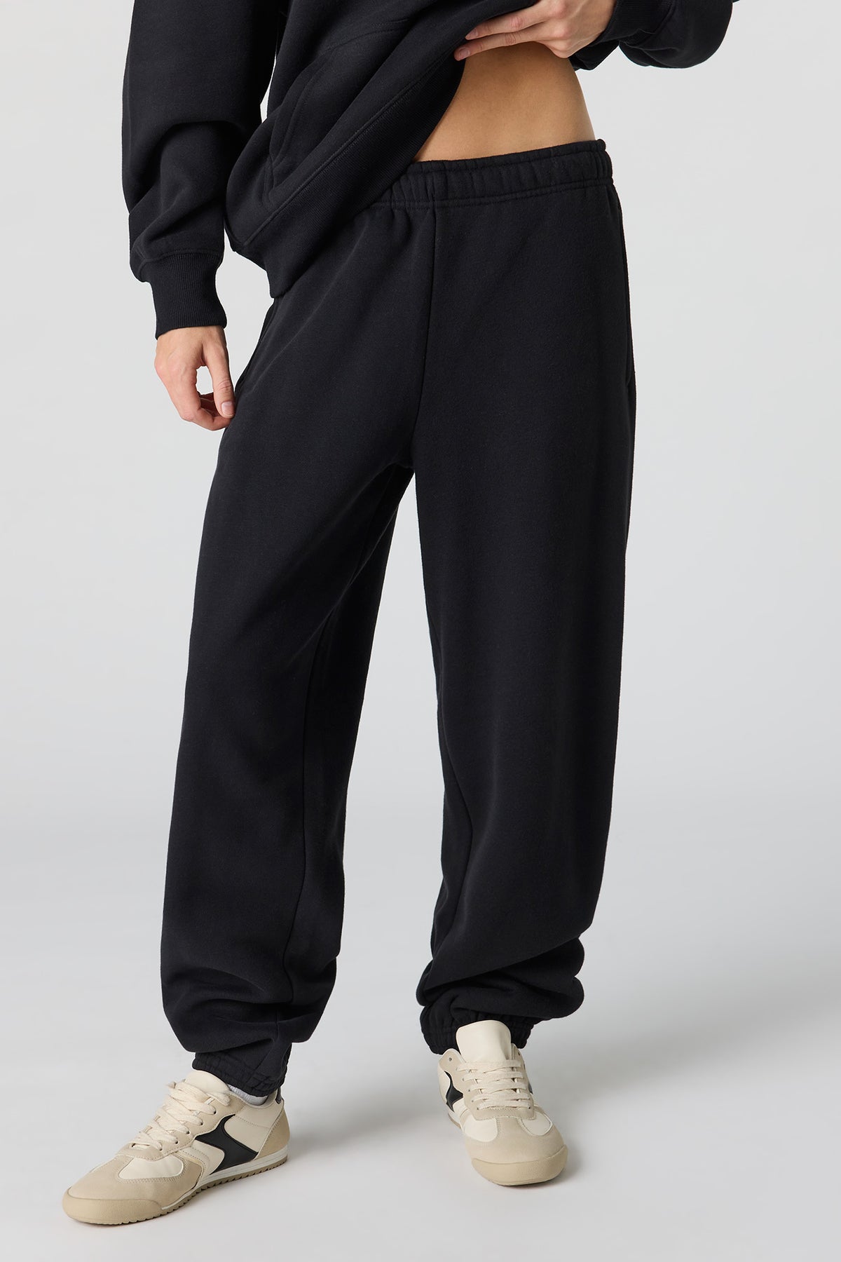 Alt View 2. Premium Fleece Grande Jogger - Black