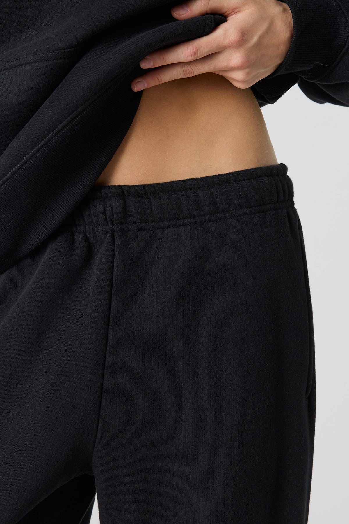 Alt View 4. Premium Fleece Grande Jogger - Black