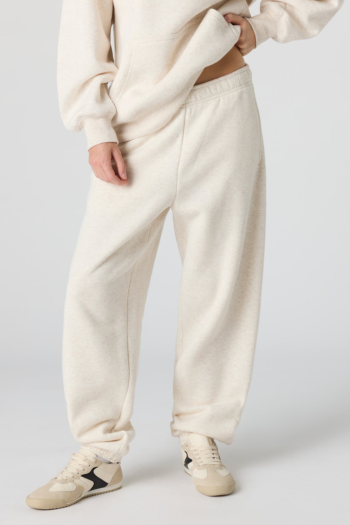 Alt View 2. Premium Fleece Grande Jogger - Oatmeal
