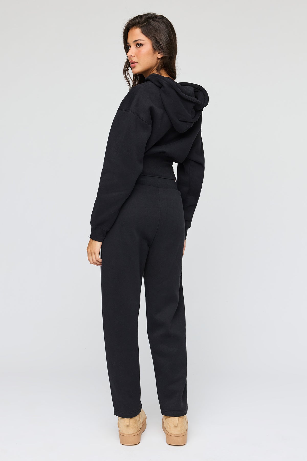 Alt View 3. Premium Fleece Grande Barrel Sweatpant - Black