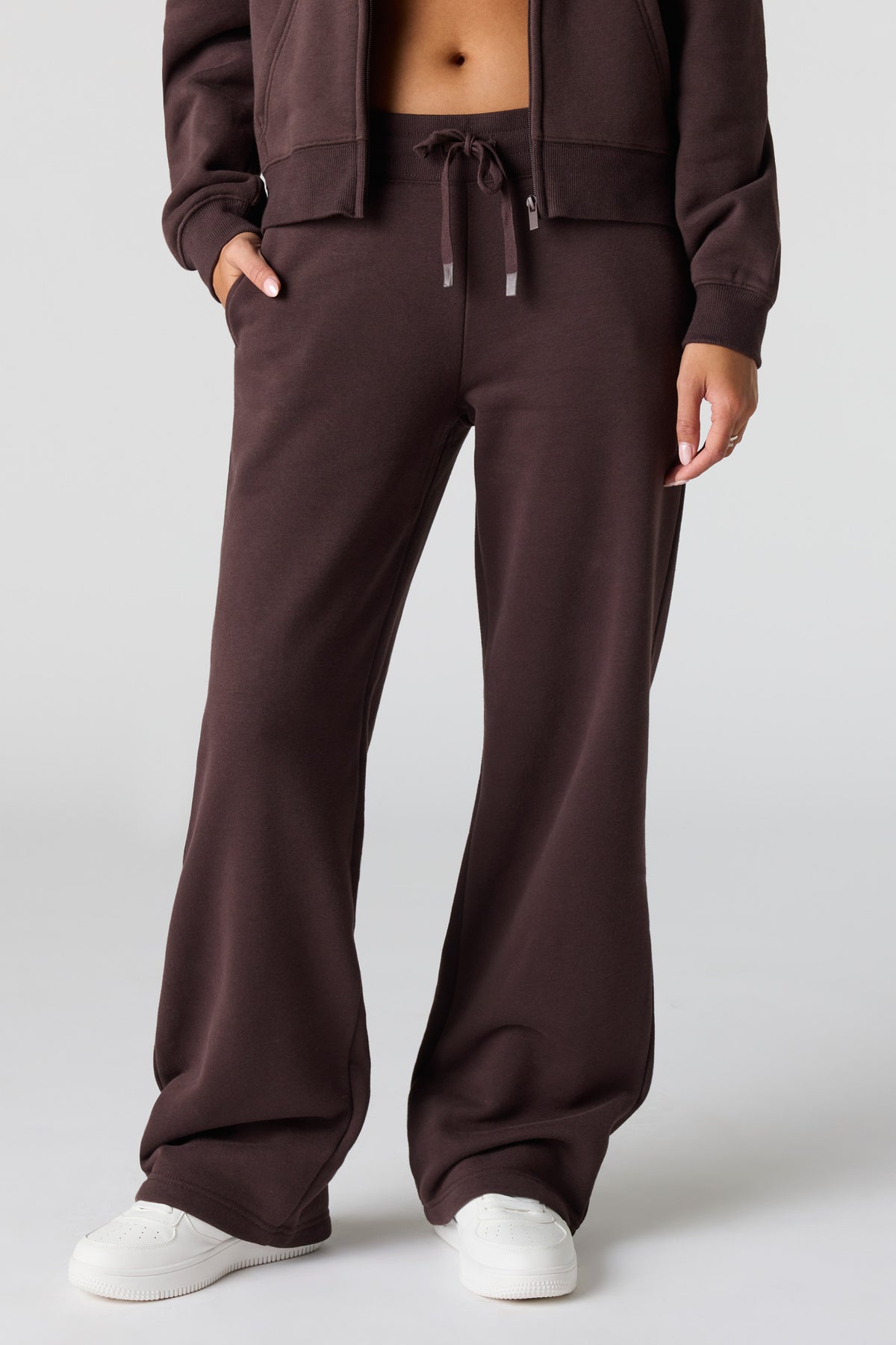 Vue alternative 2. Pantalon d'entraînement à jambe droite en tissu bouclé de luxe