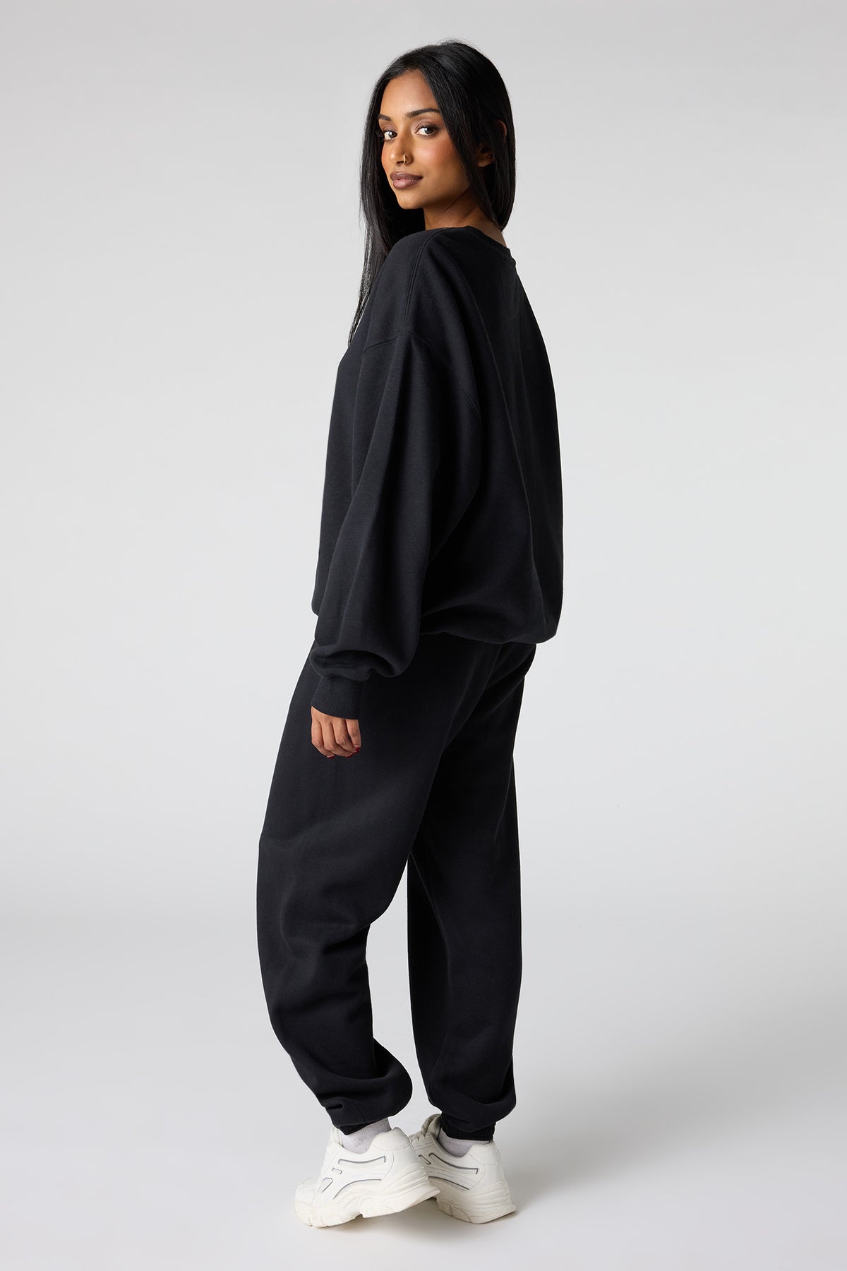 Alt View 3. Premium Fleece Grande Jogger - Black
