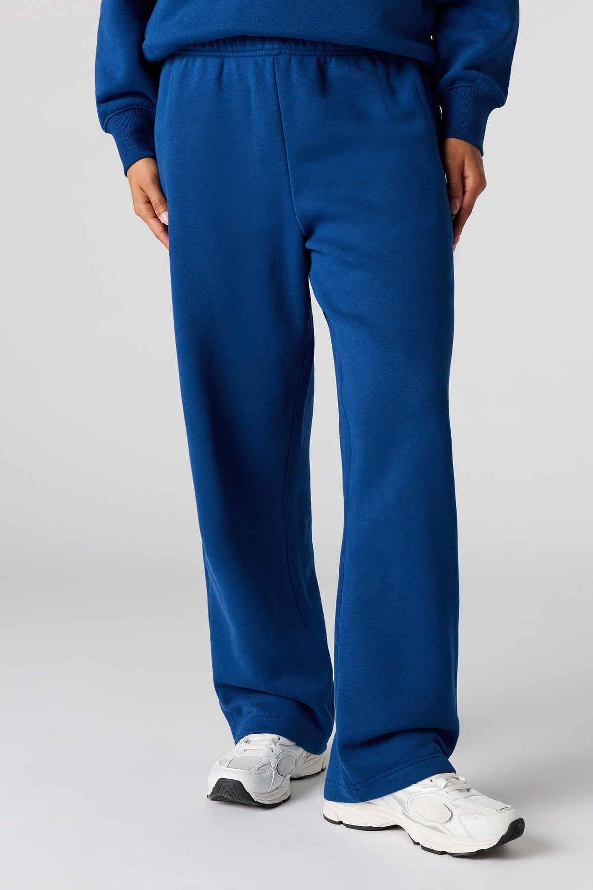 Alt View 2. Premium Fleece Grande Barrel Sweatpant - Navy