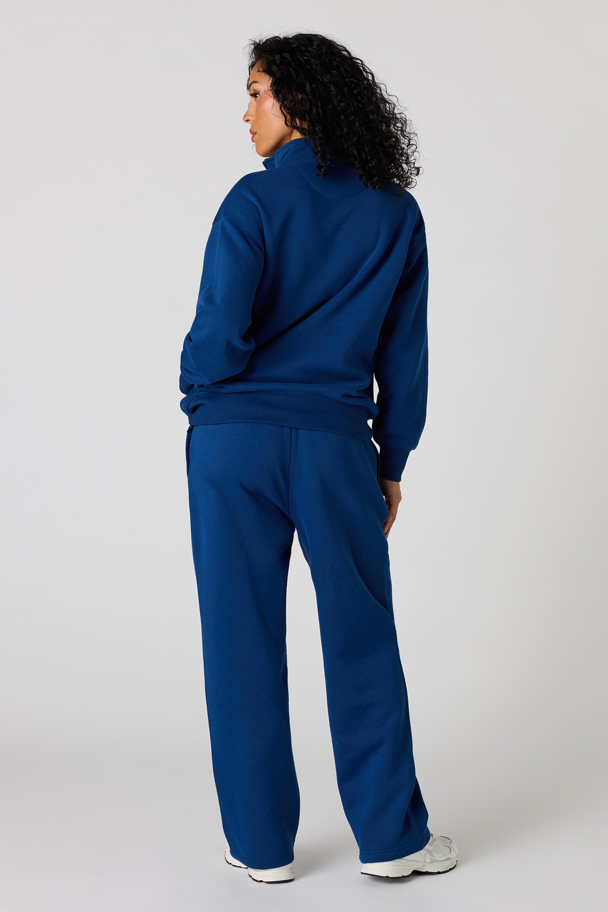 Alt View 3. Premium Fleece Grande Barrel Sweatpant - Navy