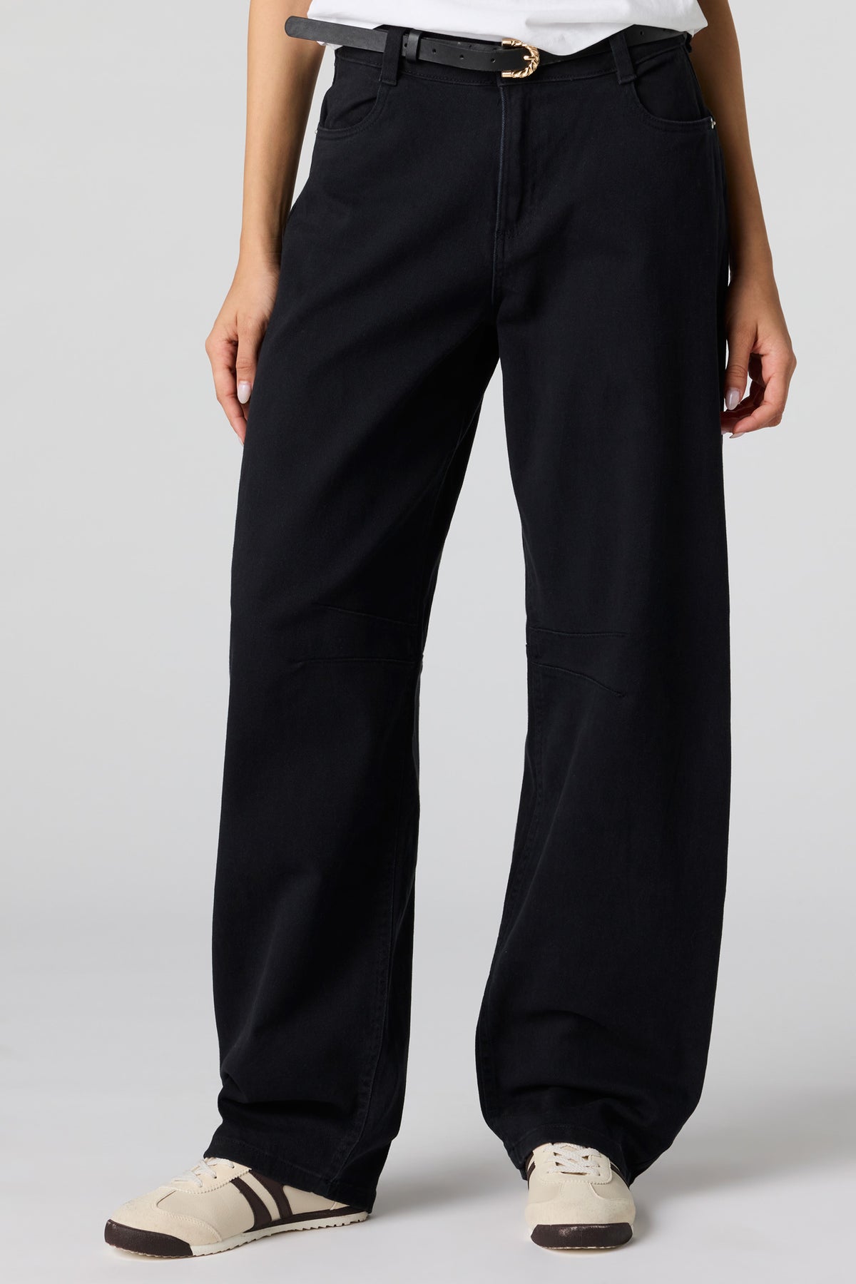 Alt View 2. Mid Rise Barrel Leg Pant - Black