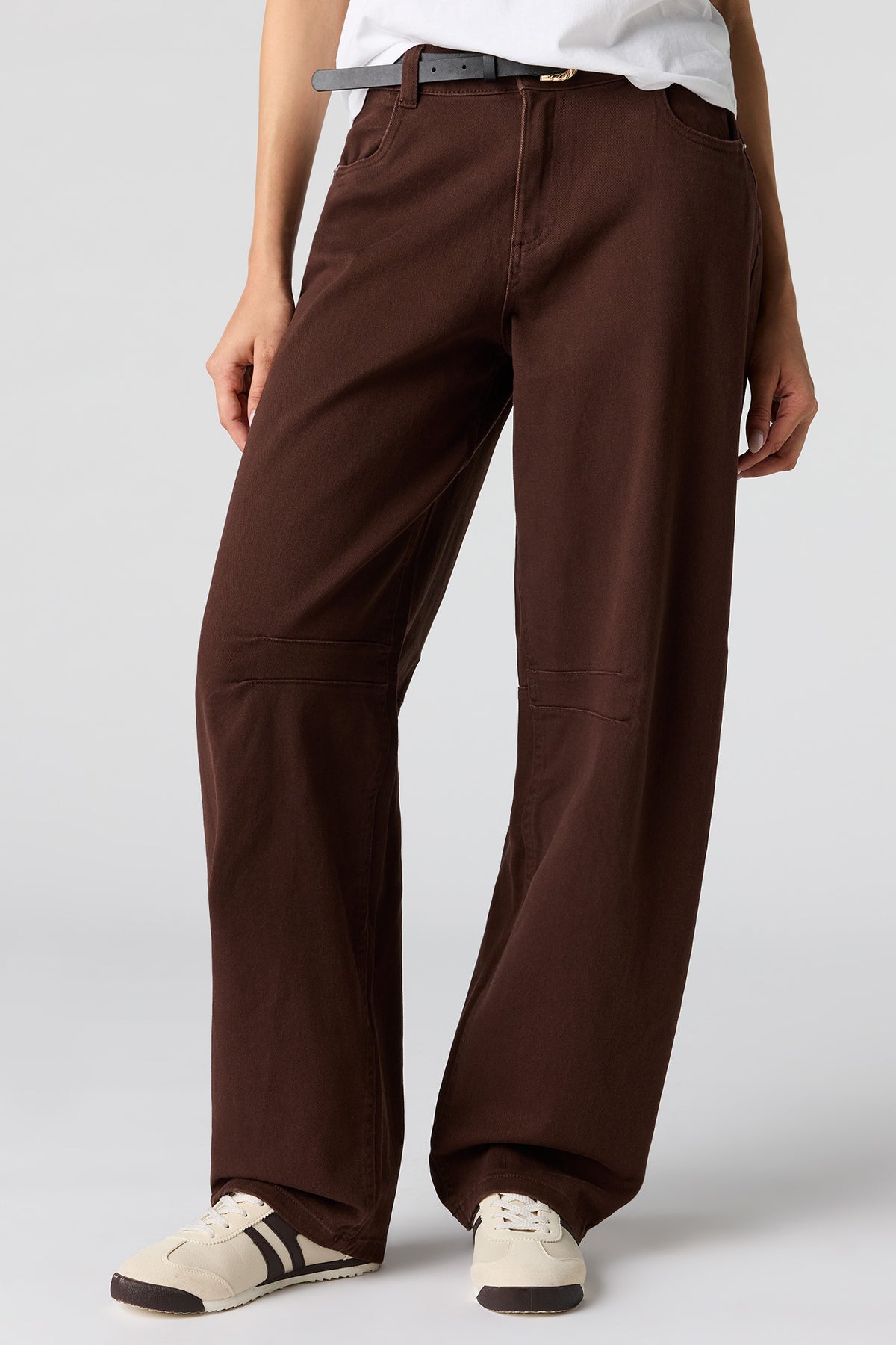 Alt View 2. Mid Rise Barrel Leg Pant - Brown