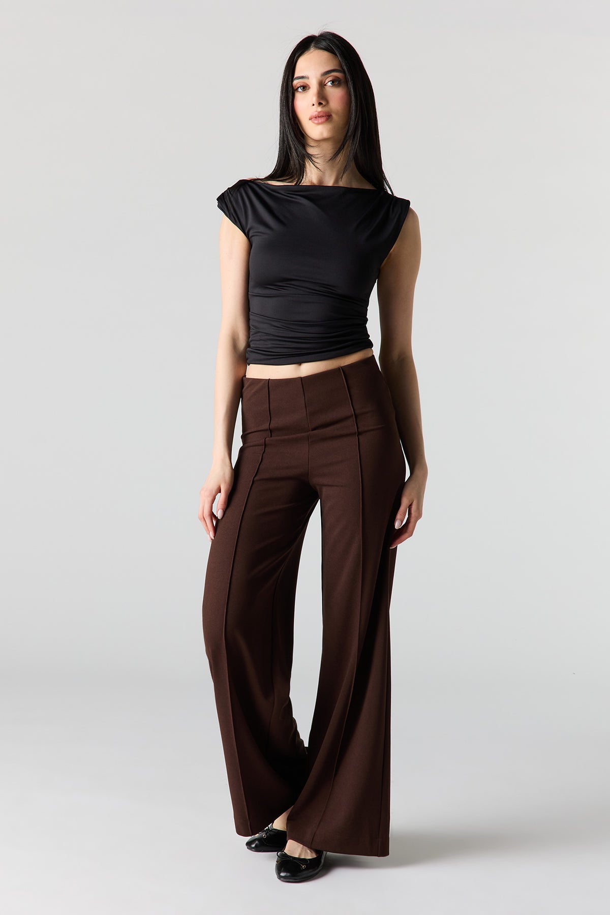 Pantalon habillé à fines rayures