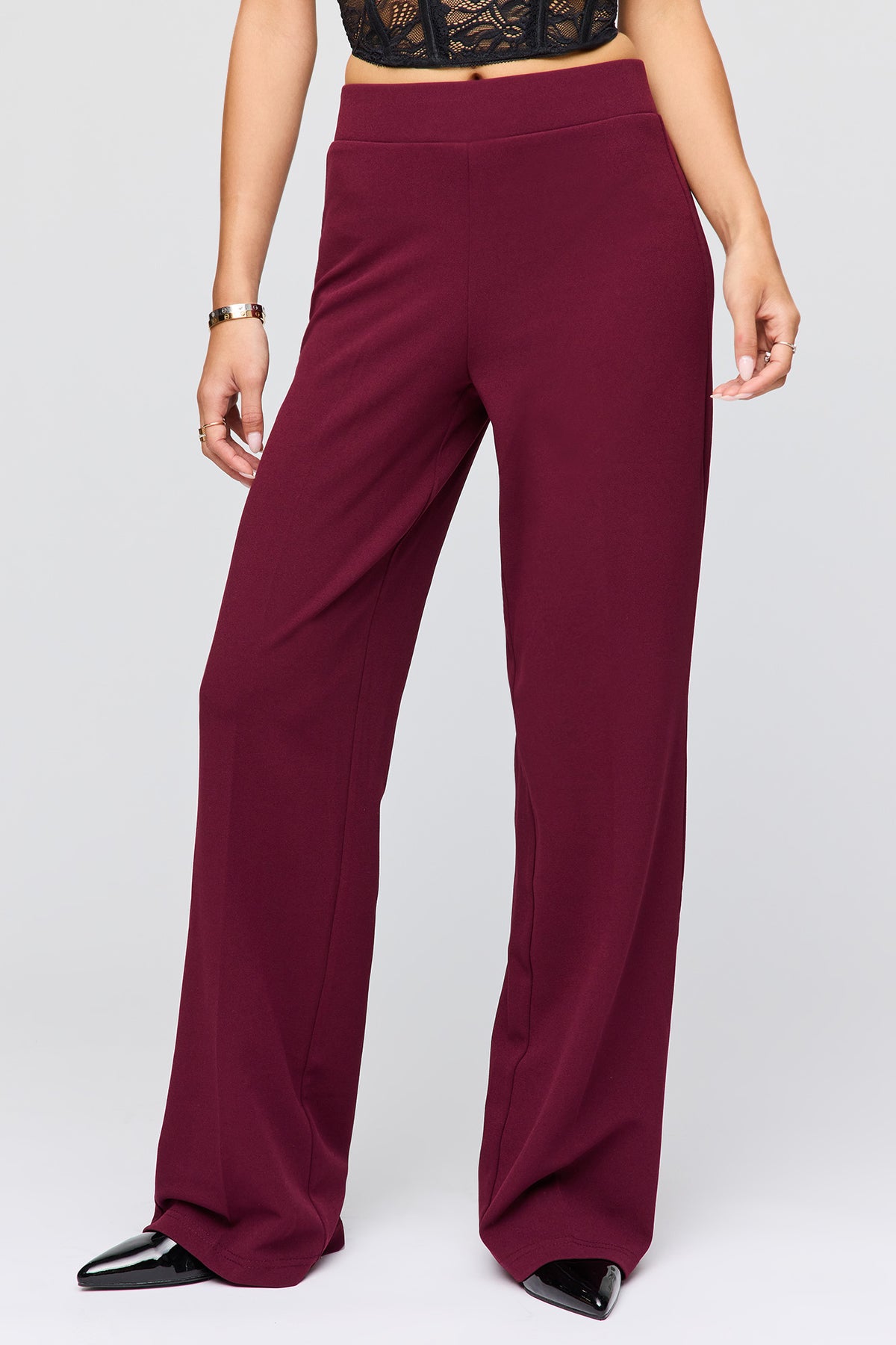 Vue alternative 2. Pantalon habillé à jambe droite