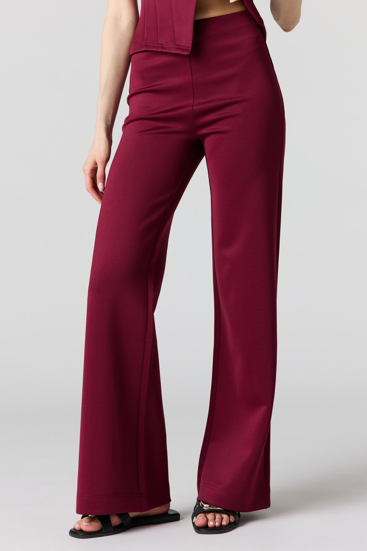 Vue alternative 2. Pantalon habillé à jambe large en scuba