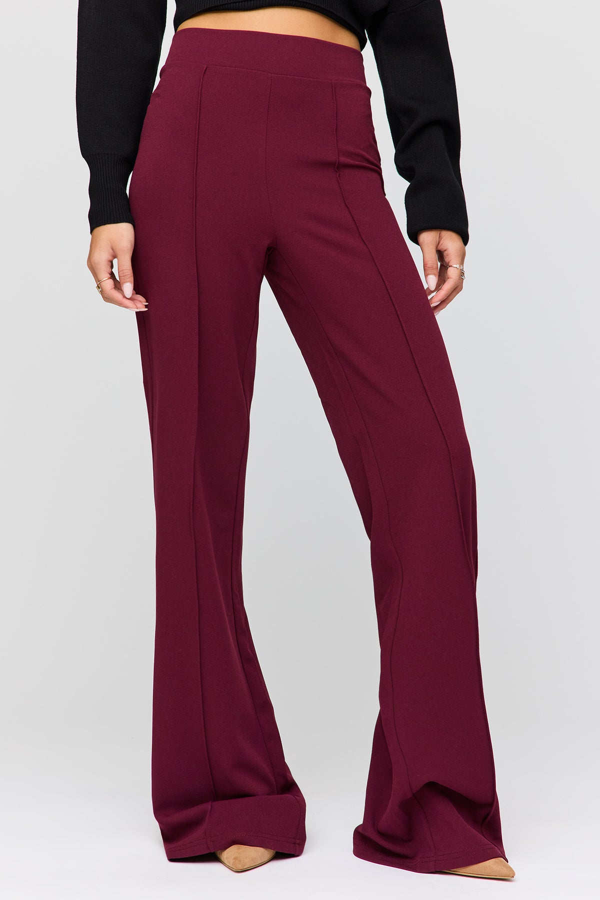 Vue alternative 2. Pantalon habillé à jambe large