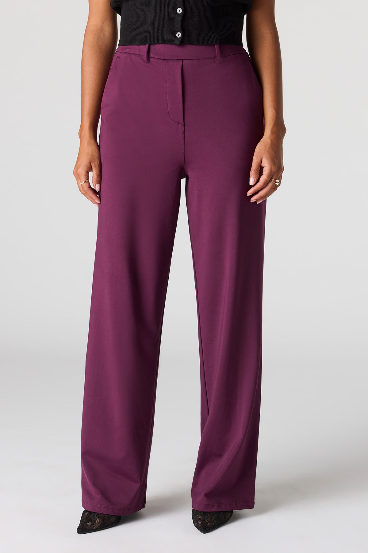 Vue alternative 2. Pantalon habillé à jambe droite