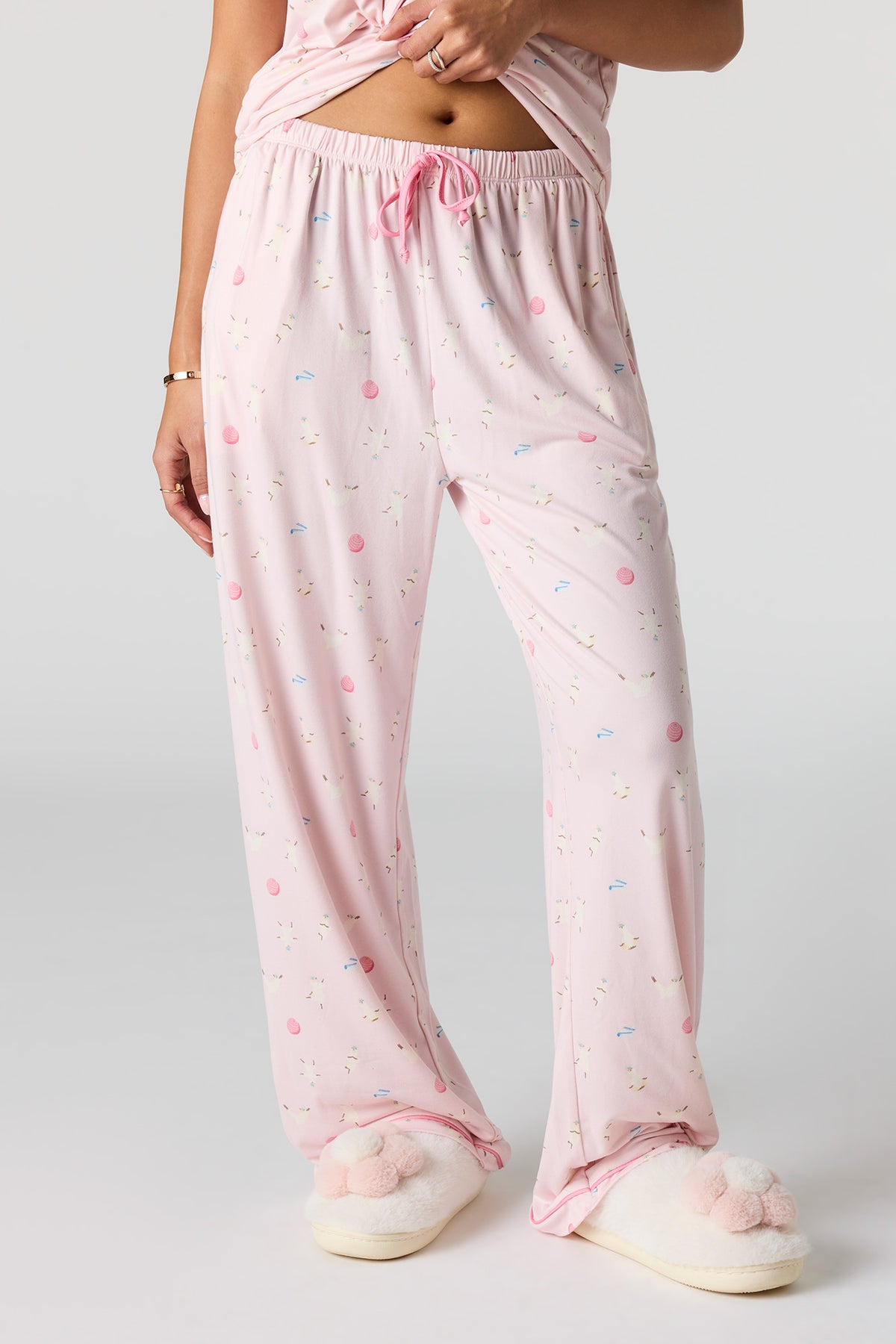 Vue alternative 3. Ensemble pyjama avec haut boutonné doux et pantalon