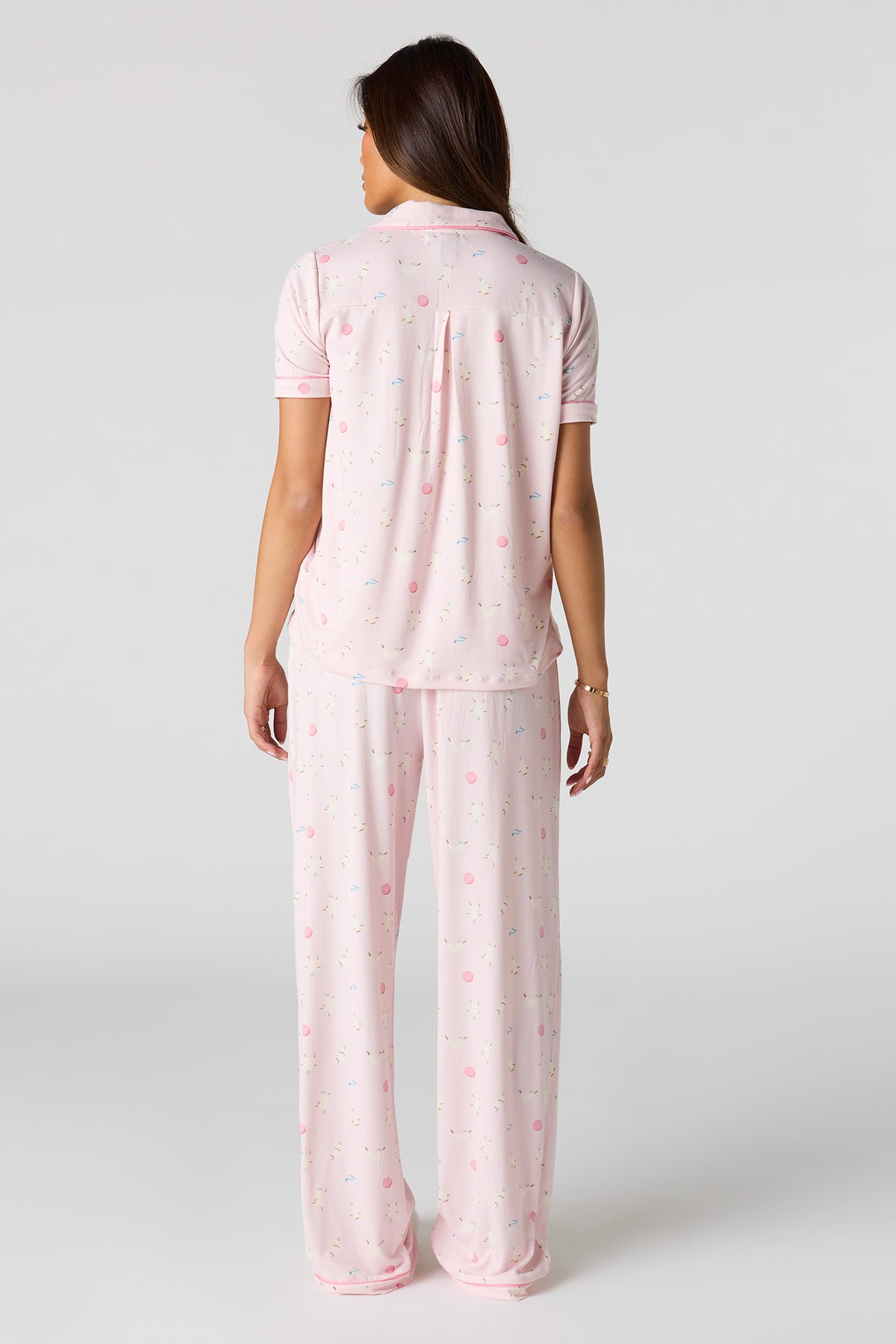 Vue alternative 4. Ensemble pyjama avec haut boutonné doux et pantalon