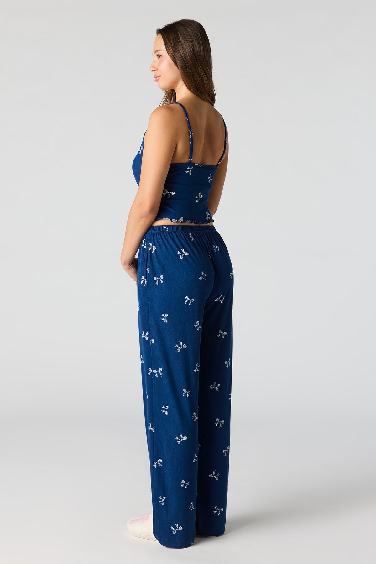 Vue alternative 5. Ensemble avec haut côtelé imprimé, short et pantalon