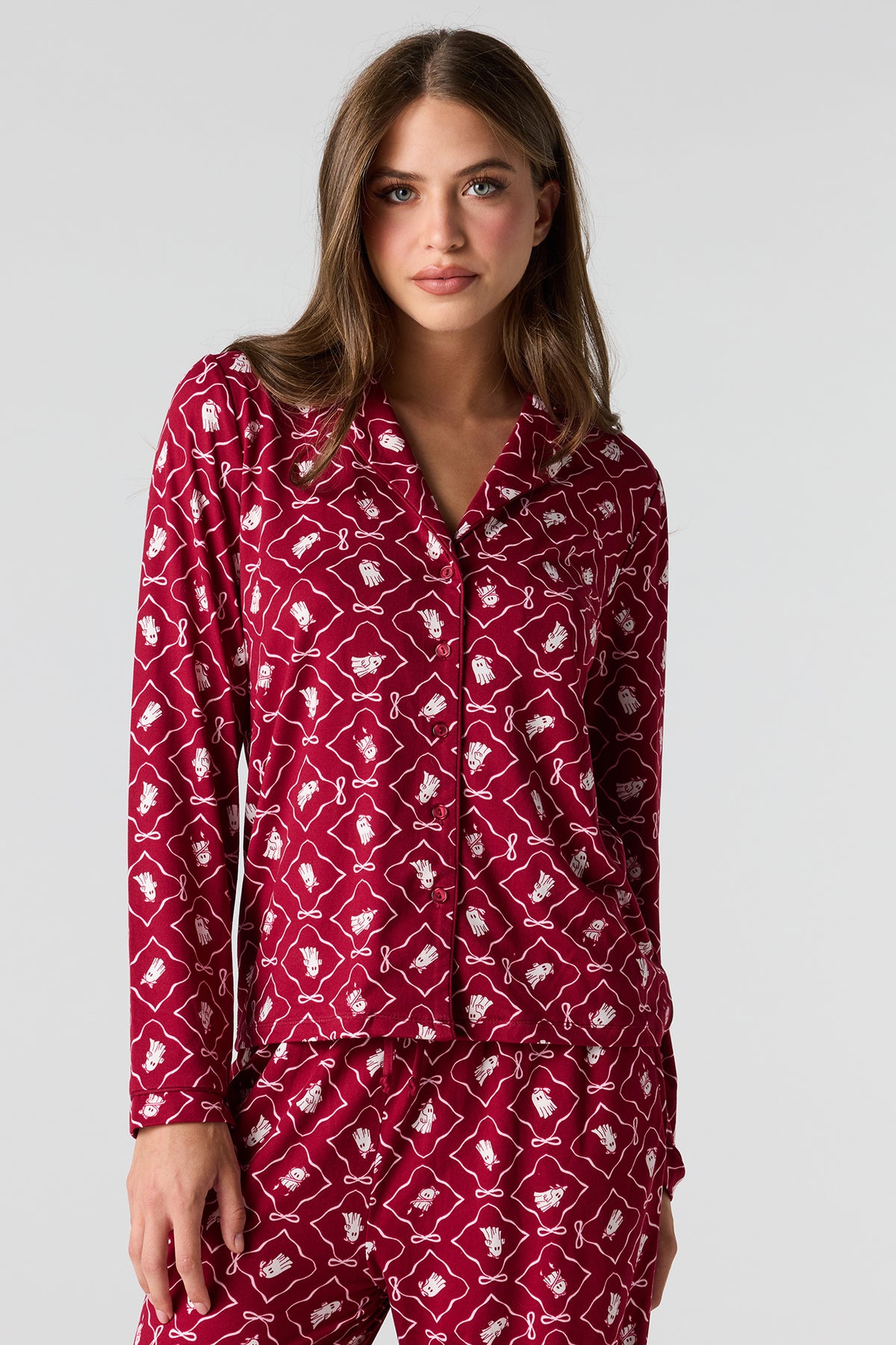 Vue alternative 2. Ensemble pyjama avec haut boutonné à imprimé Halloween et pantalon