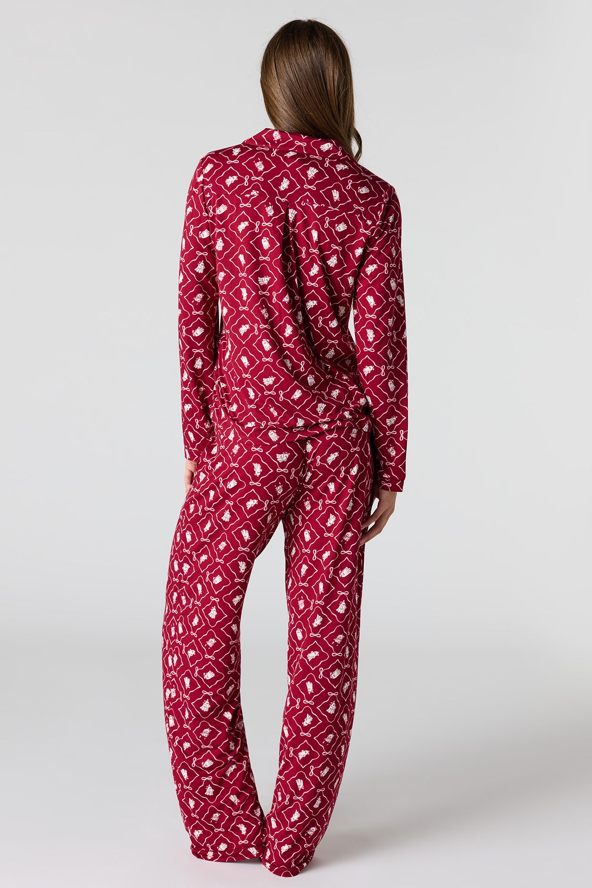 Vue alternative 4. Ensemble pyjama avec haut boutonné à imprimé Halloween et pantalon