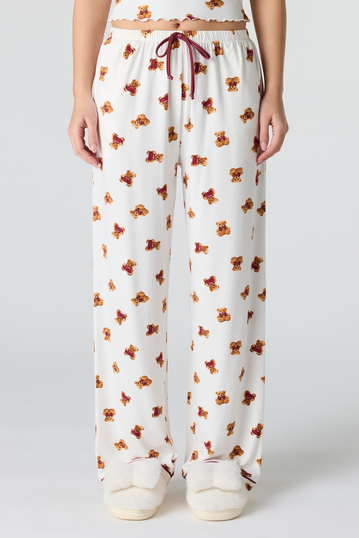 Vue alternative 3. Ensemble pyjama avec débardeur en dentelle et short
