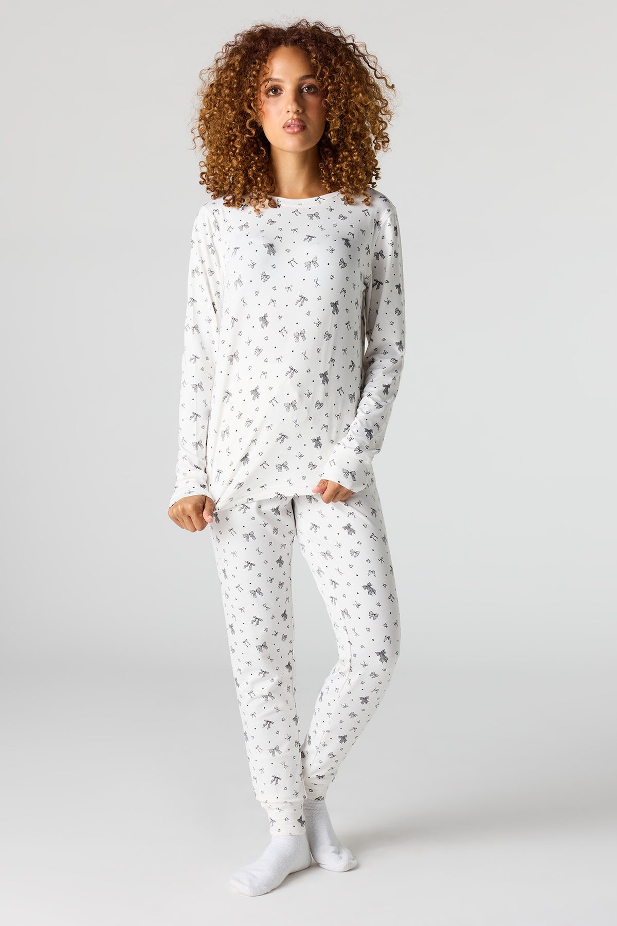 Printed Long Sleeve Top & Pant Pajama Set - White