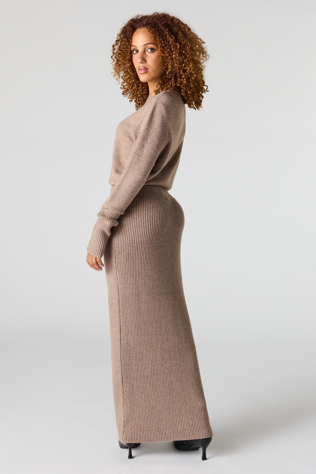 Vue alternative 3. Robe-chandail maxi à manches longues