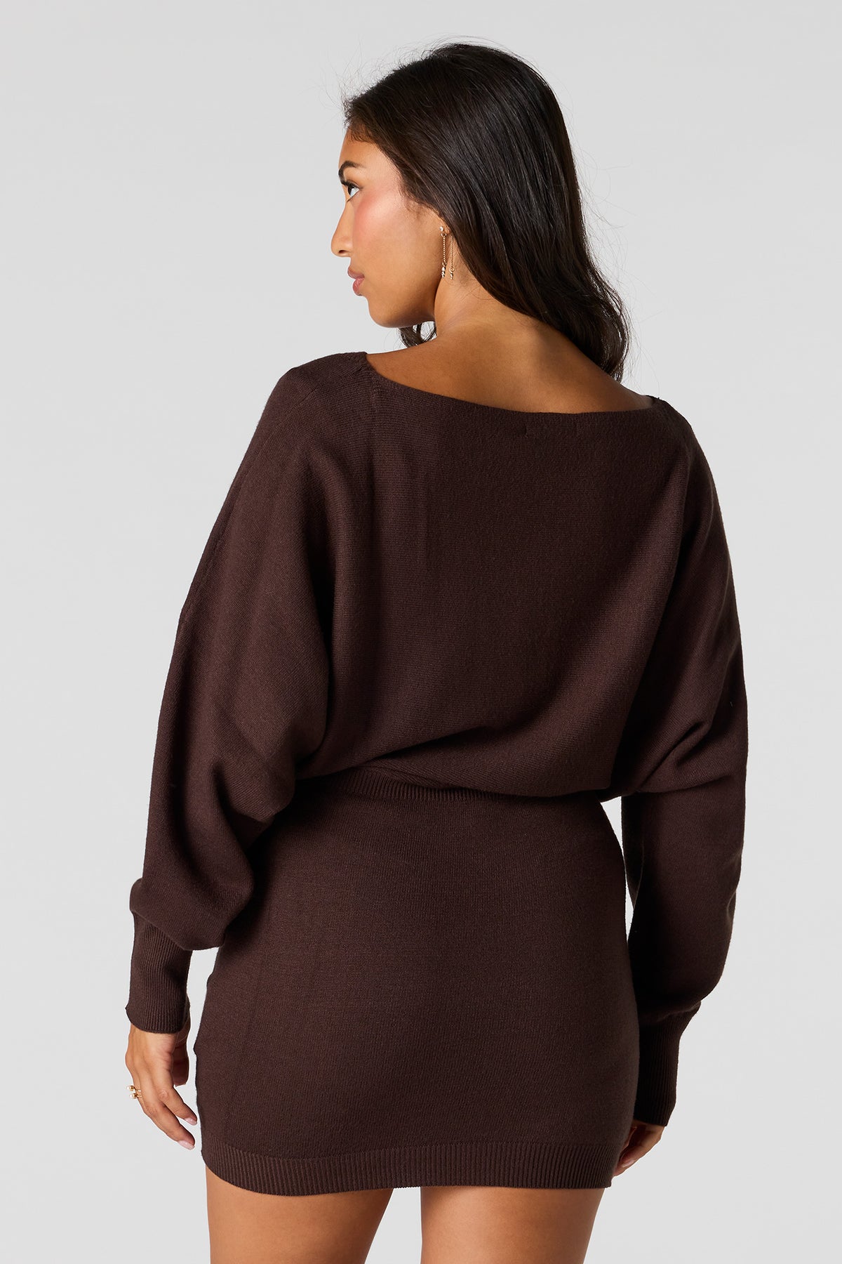 Vue alternative 2. Minirobe-chandail à manches longues