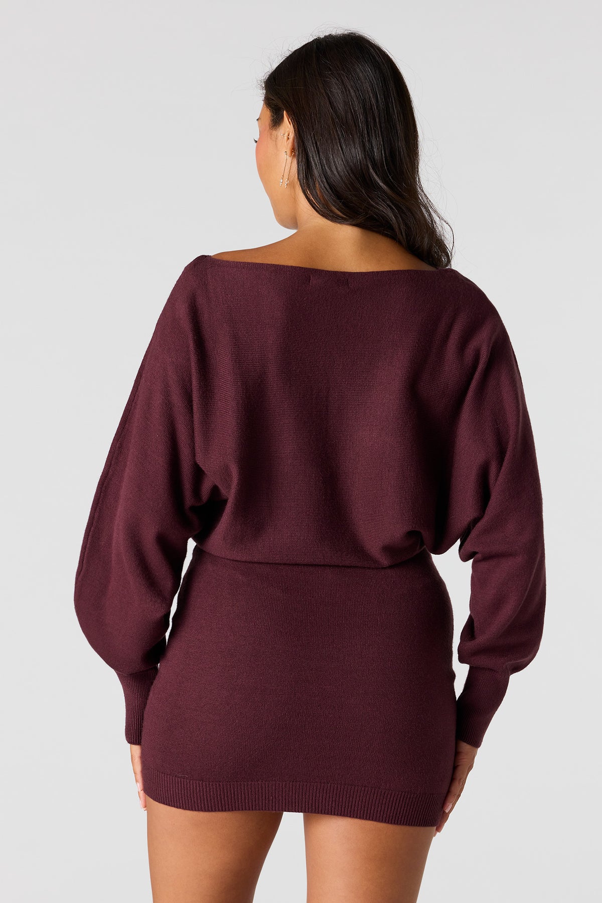 Vue alternative 2. Minirobe-chandail à manches longues