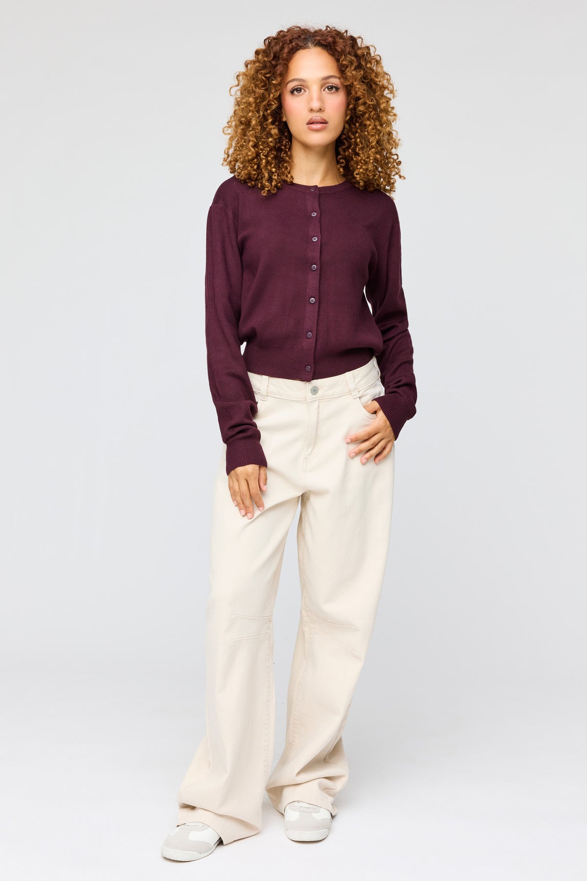 Vue alternative 3. Cardigan boutonné en tricot côtelé