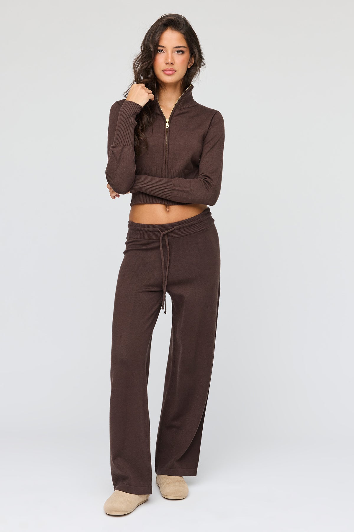 Vue alternative 3. Chandail en tricot avec col cheminée et fermeture à glissière
