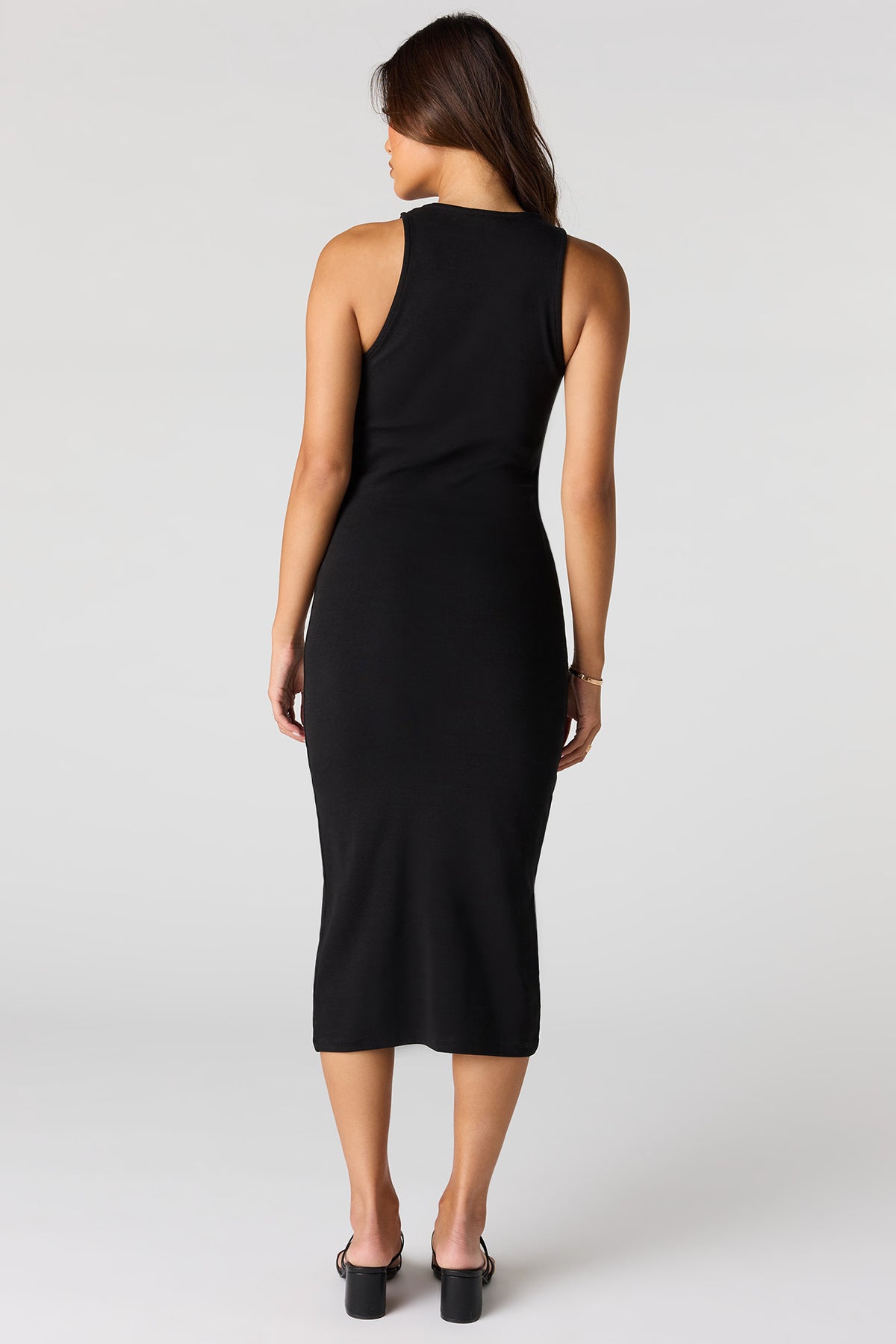 Vue alternative 3. Robe midi sans manches