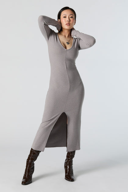 Ribbed Knit V-Neck Long Sleeve Midi Dress