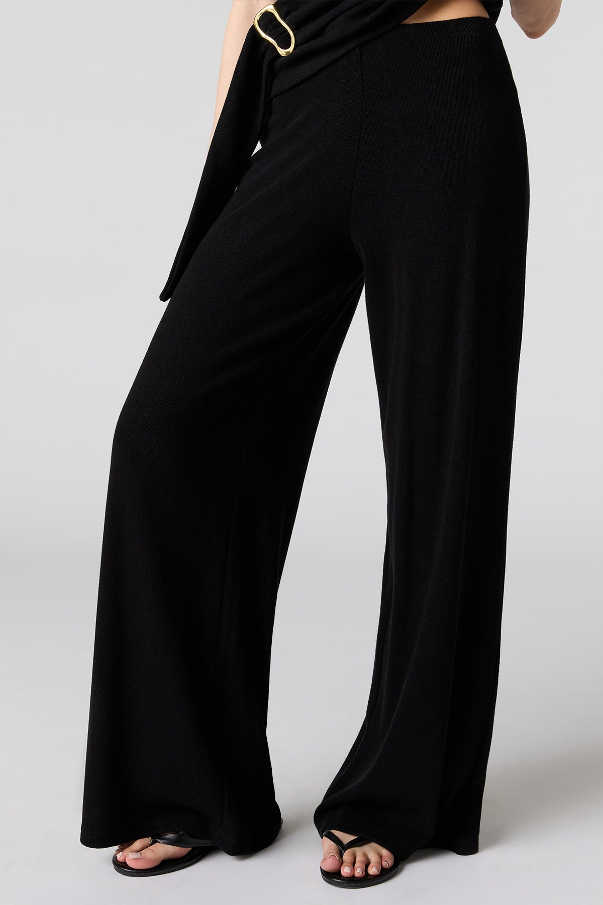 Vue alternative 2. Pantalon à jambe large