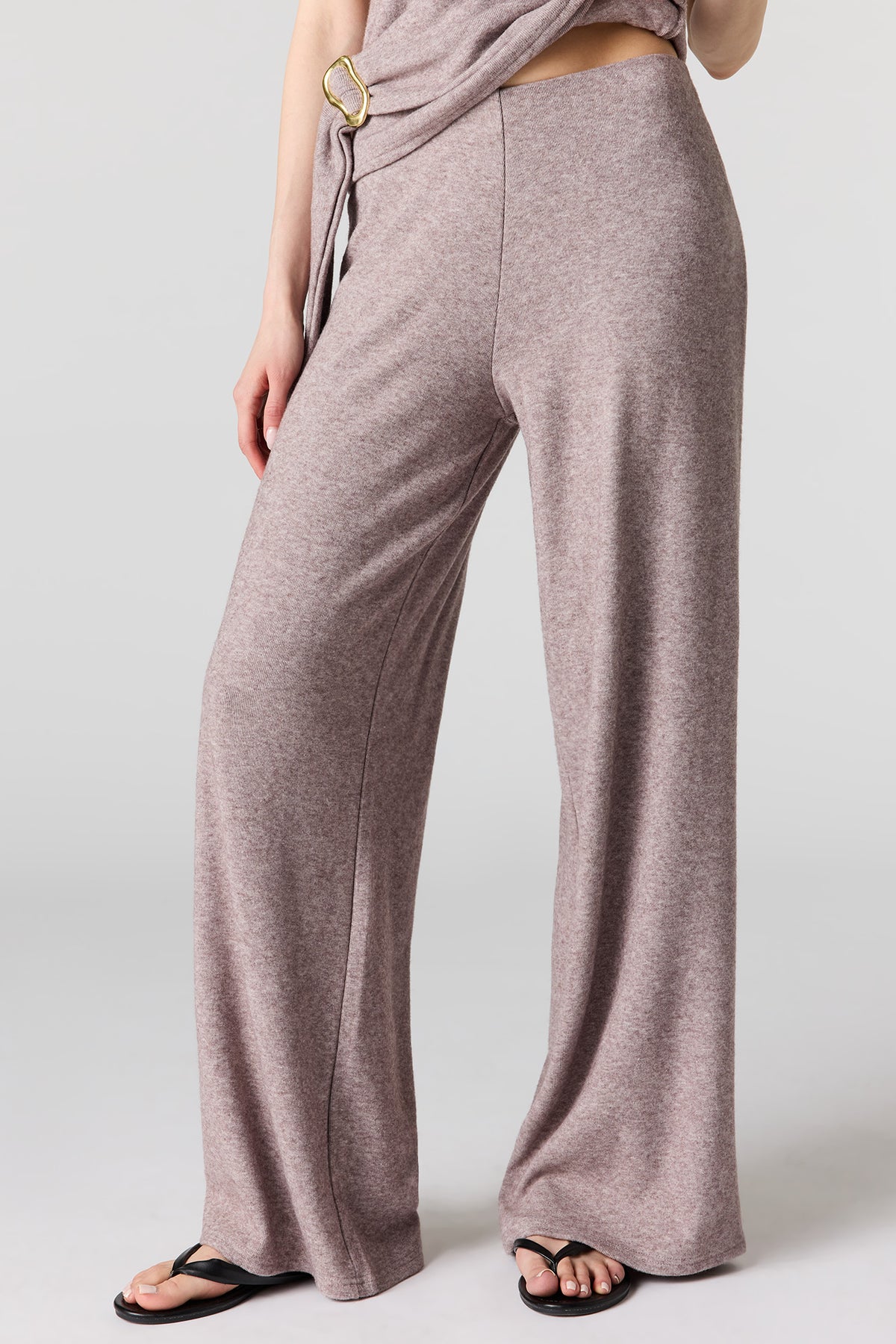 Vue alternative 2. Pantalon à jambe large