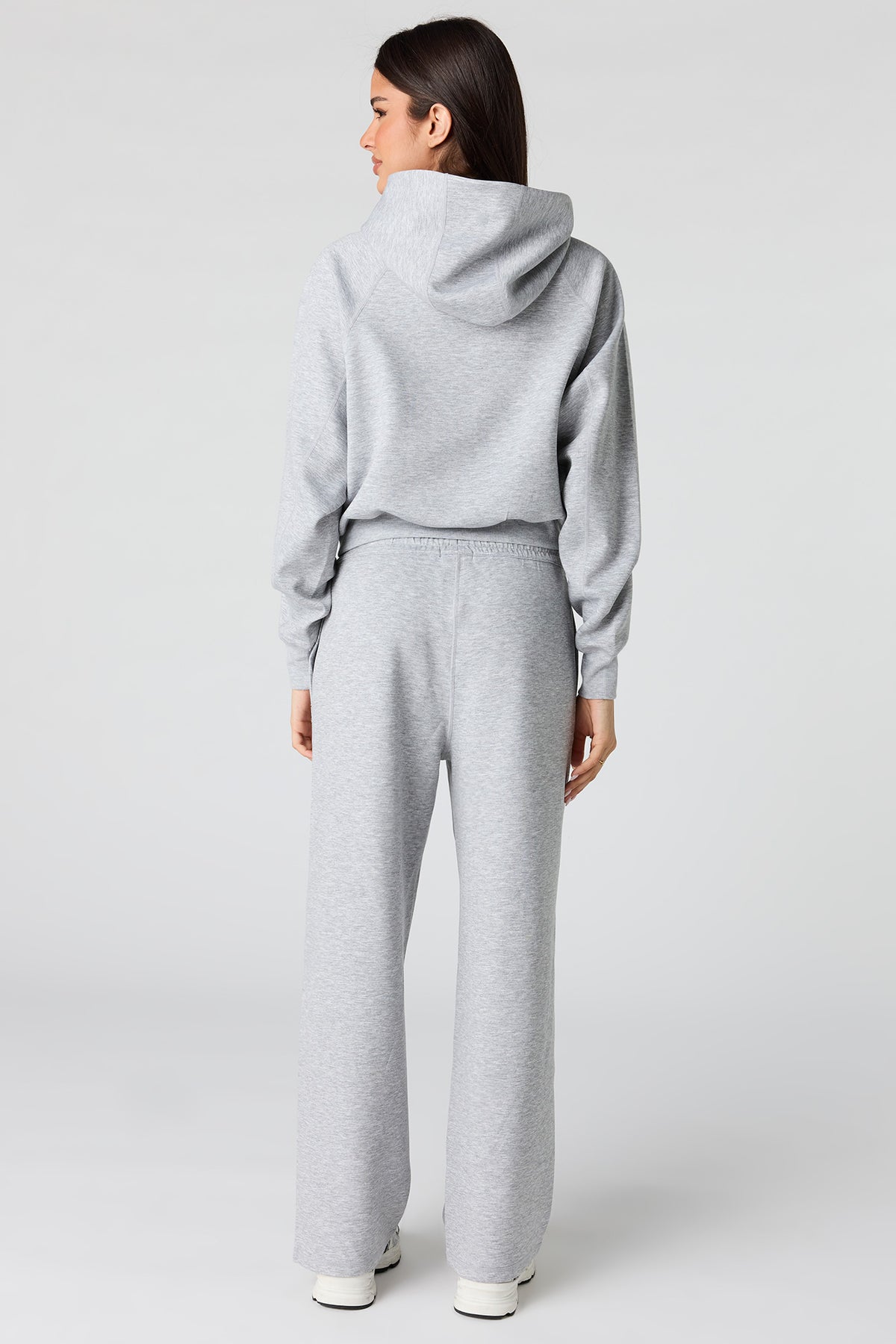 Vue alternative 3. Pantalon à jambe large en scuba de luxe