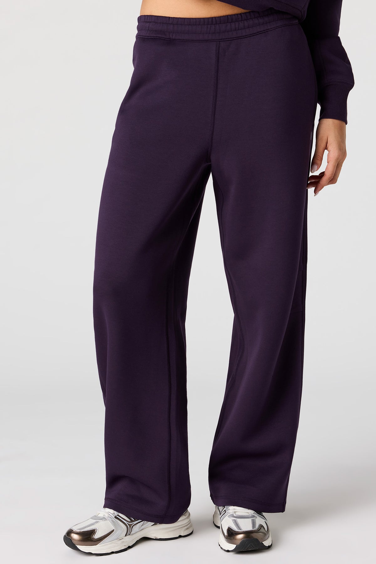Alt View 2. Luxe Scuba Wide Leg Pant - Plum